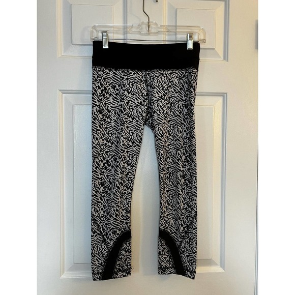 Lululemon Women's Pace Pusher Crop Leggings SZ 4 - Picture 5 of 16